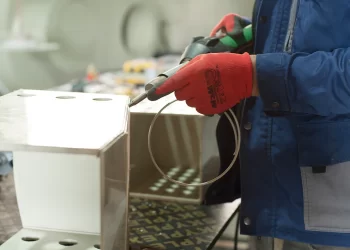 7f6435_cf00b9d9a0854698a19c34f4750b4ed3_mv2